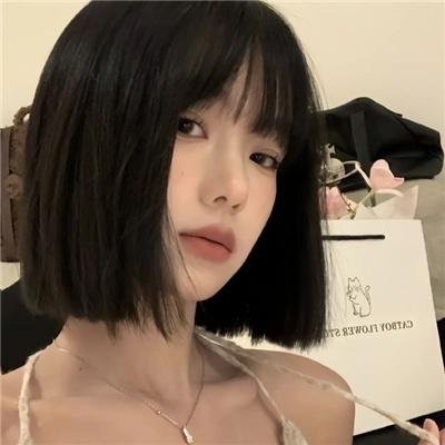 背鸭子的男孩
